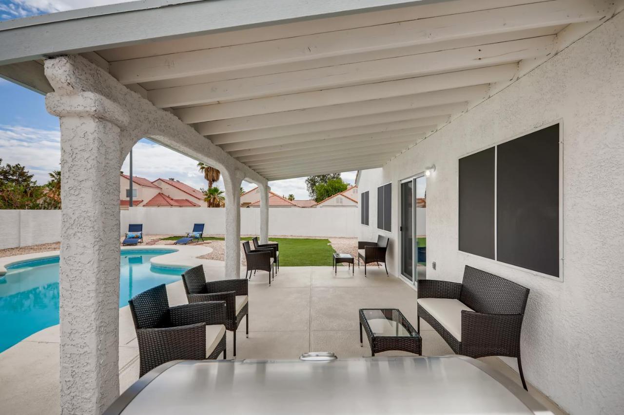Luxurious House With A Pool, Spa, And Patio, Sleeps 6 Comfortably Лас-Вегас Экстерьер фото